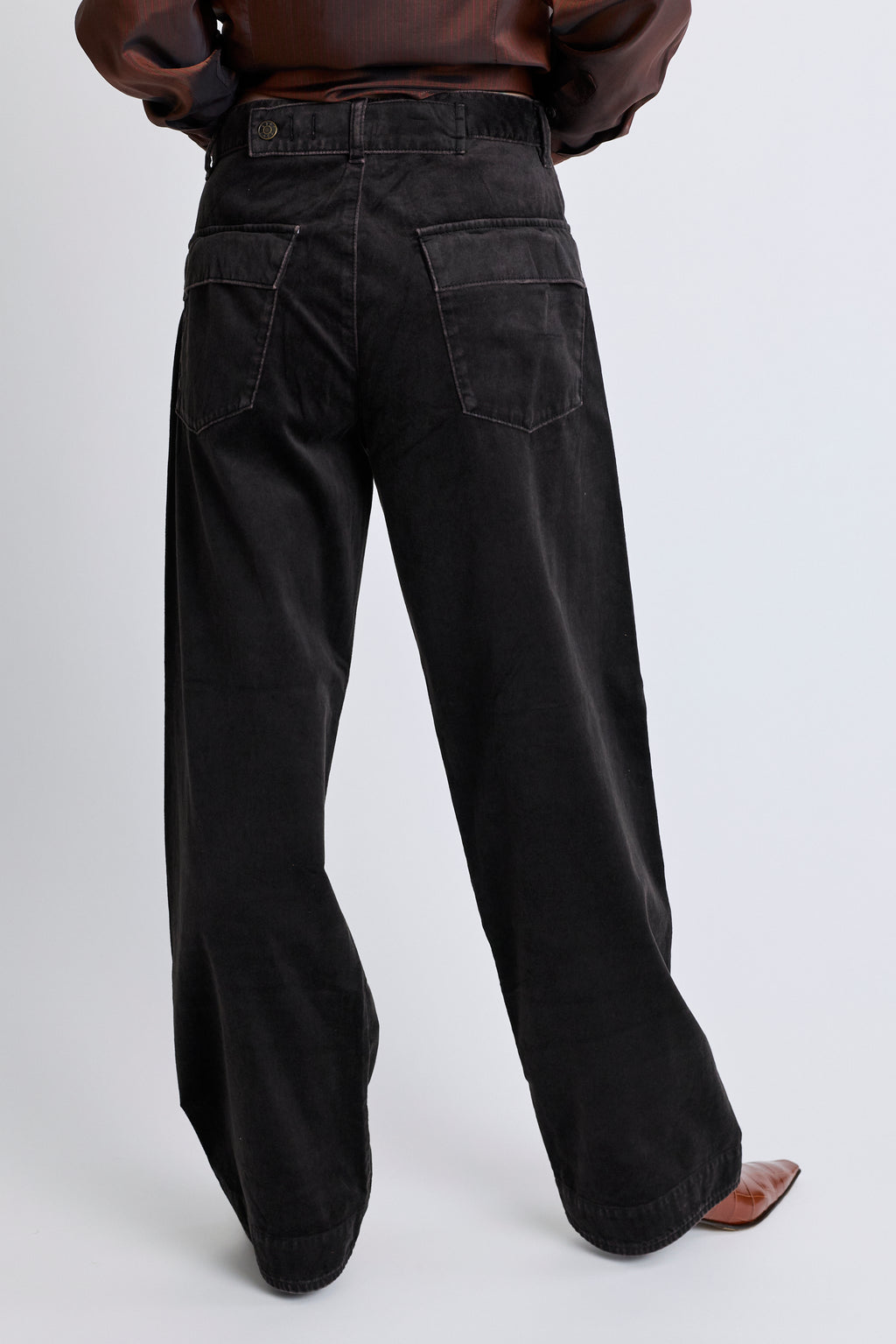 Side Dart Pant - Ebony