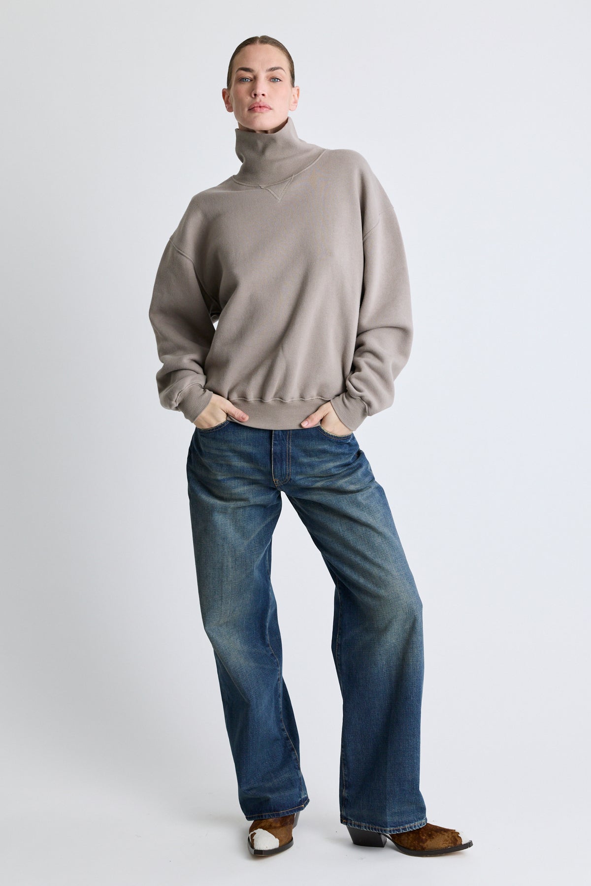 Turtleneck Deb Sweatshirt - Dove