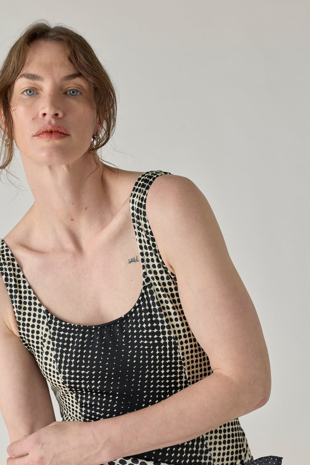 Halftone Wiggle Dot Scoop-Back Maillot