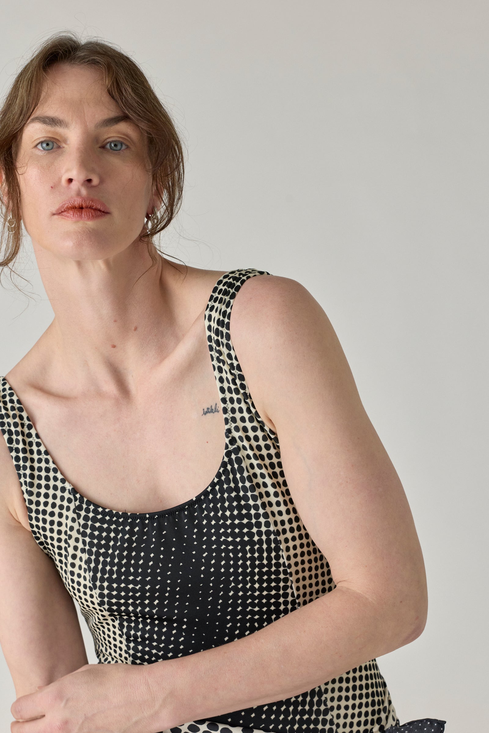 Halftone Wiggle Dot Scoop-Back Maillot