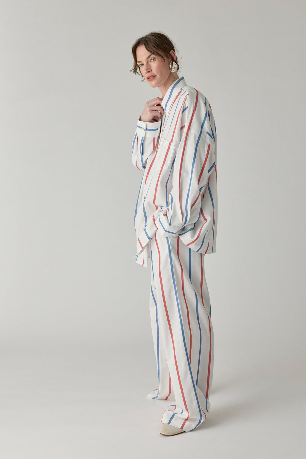 The Oversized Shirt - Blue/Red Stripe