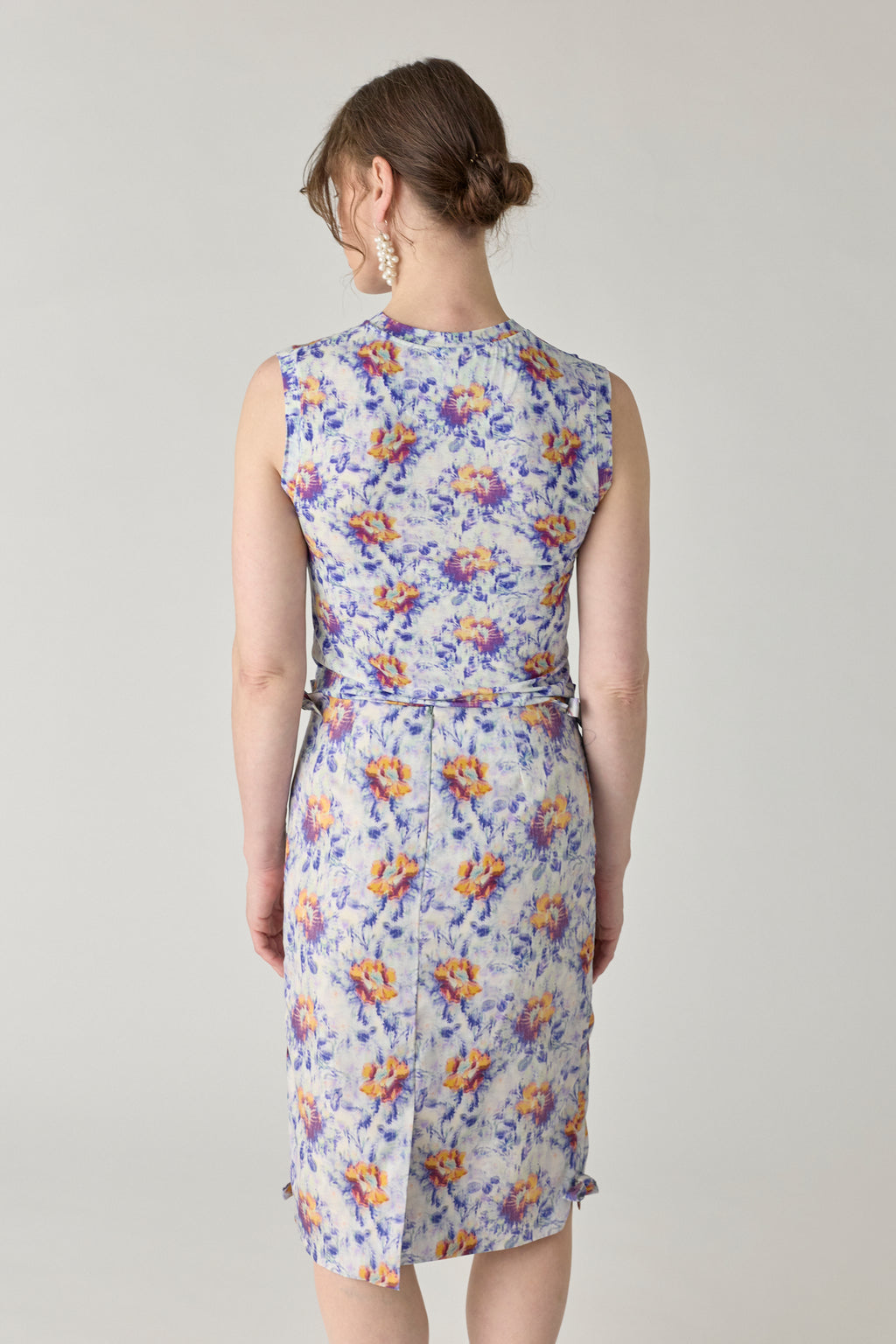 Sleeveless T-Shirt
