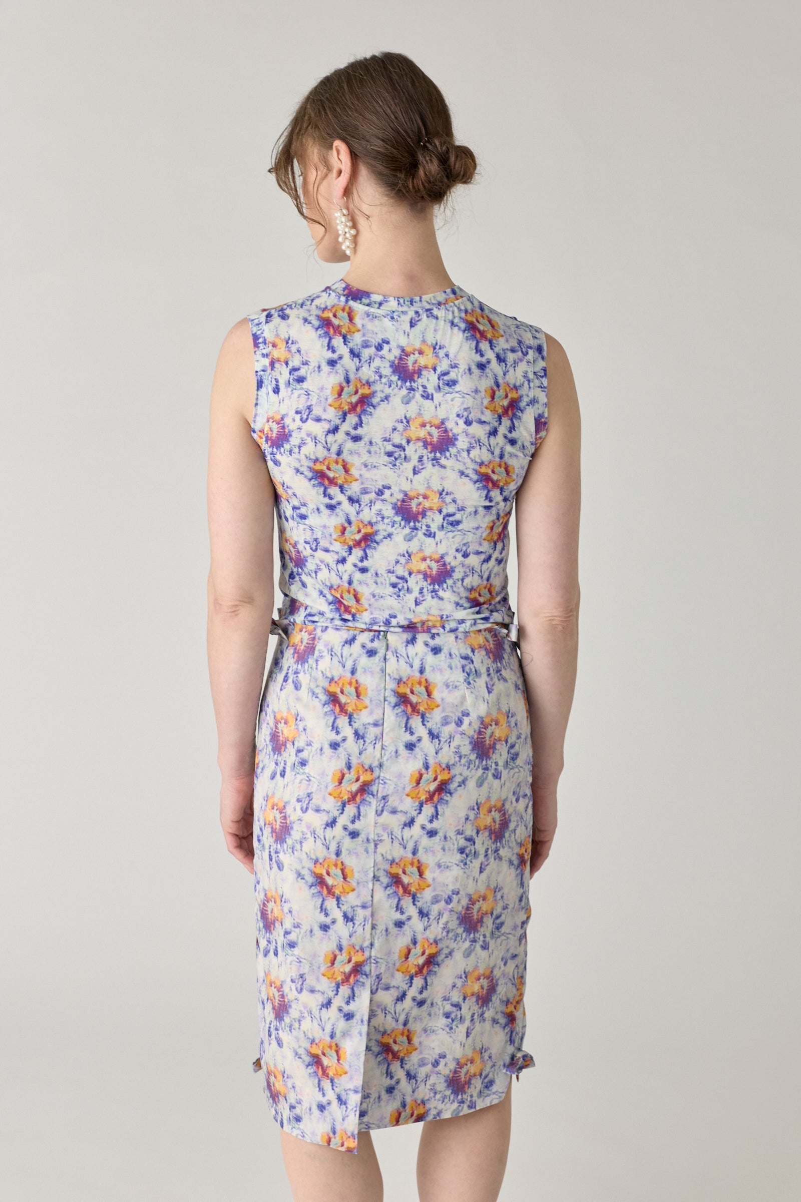 Sleeveless T-Shirt