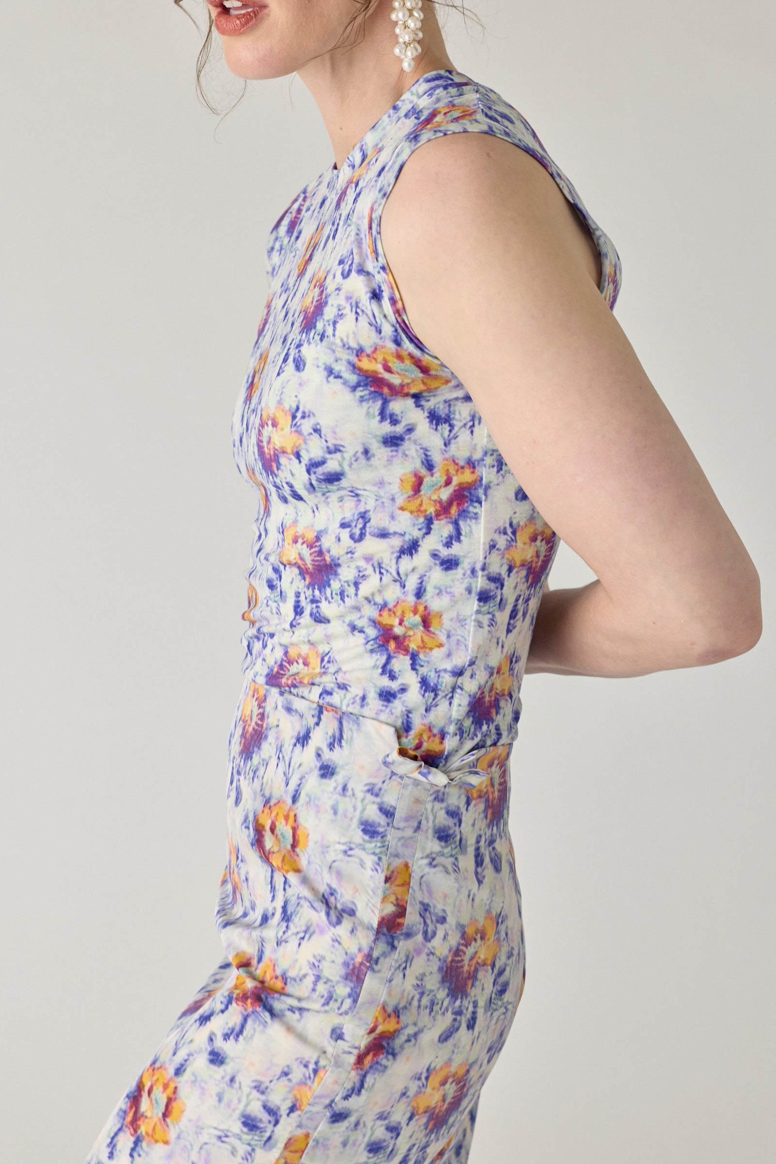 Sleeveless T-Shirt