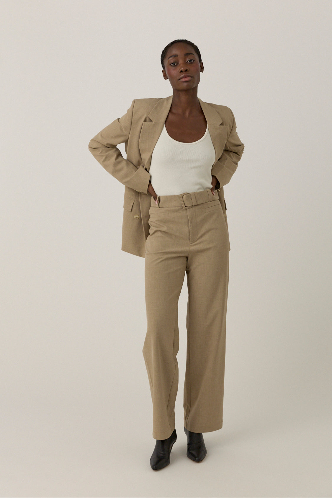 Gail Belted Pant