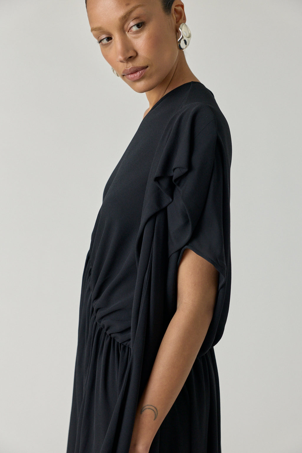 Pivote One Shoulder Flou Dress