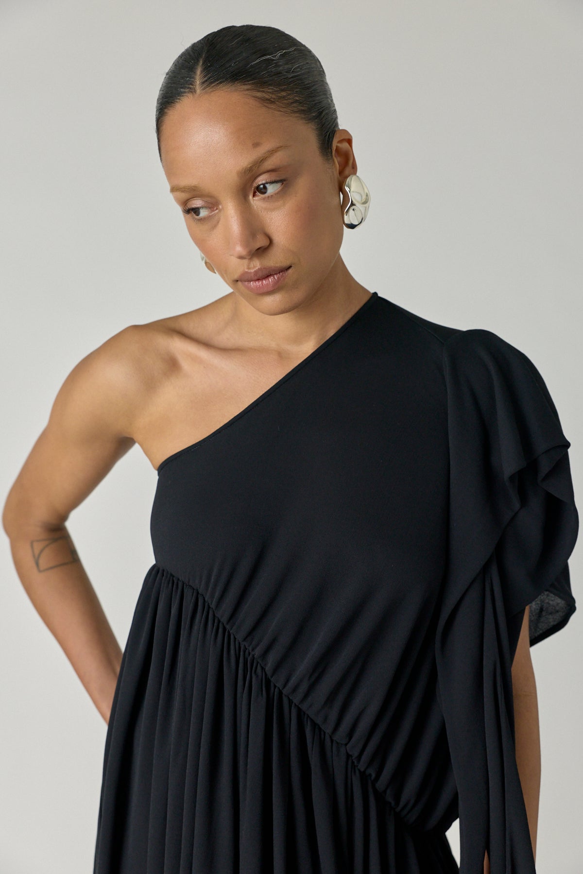 Pivote One Shoulder Flou Dress