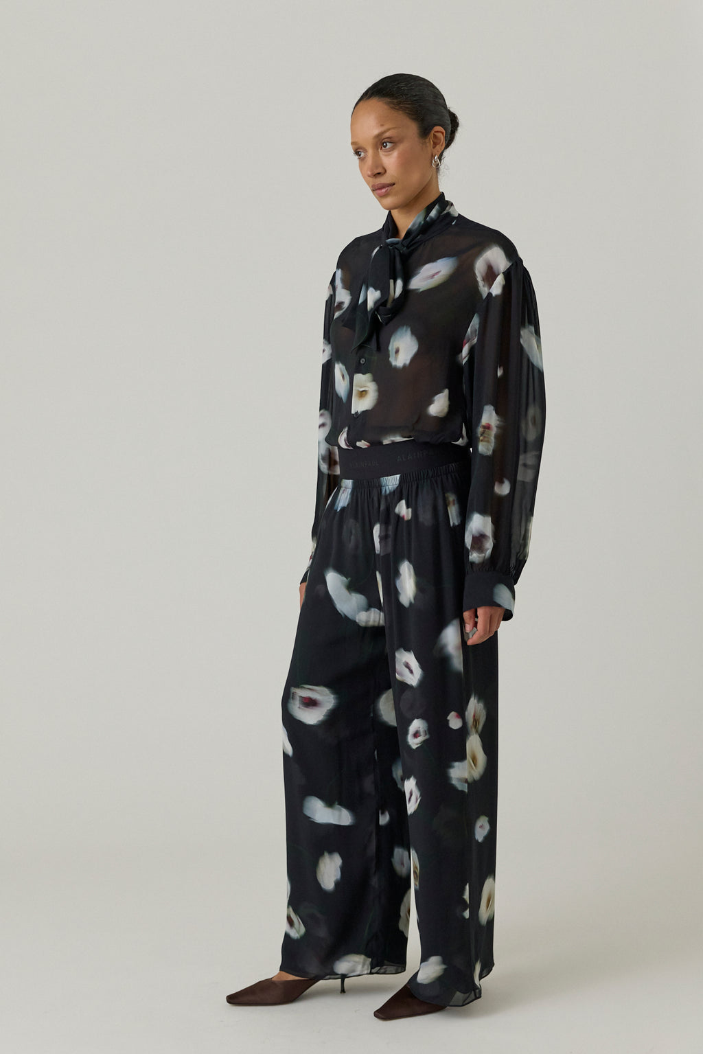 Elasticized Tailored Trousers