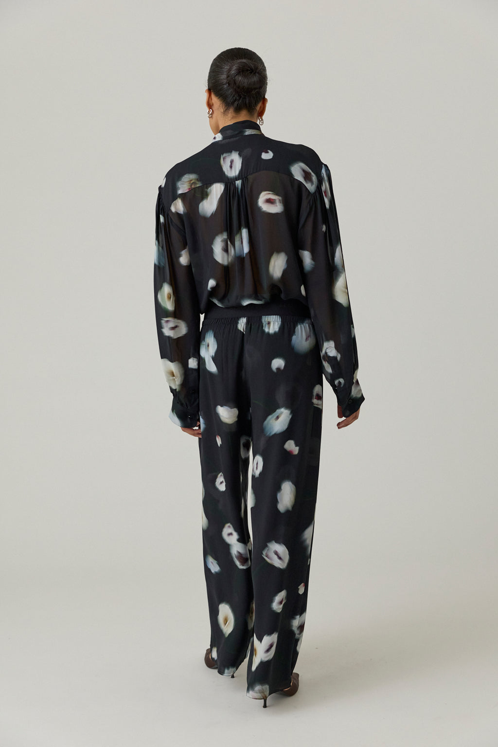 Elasticized Tailored Trousers