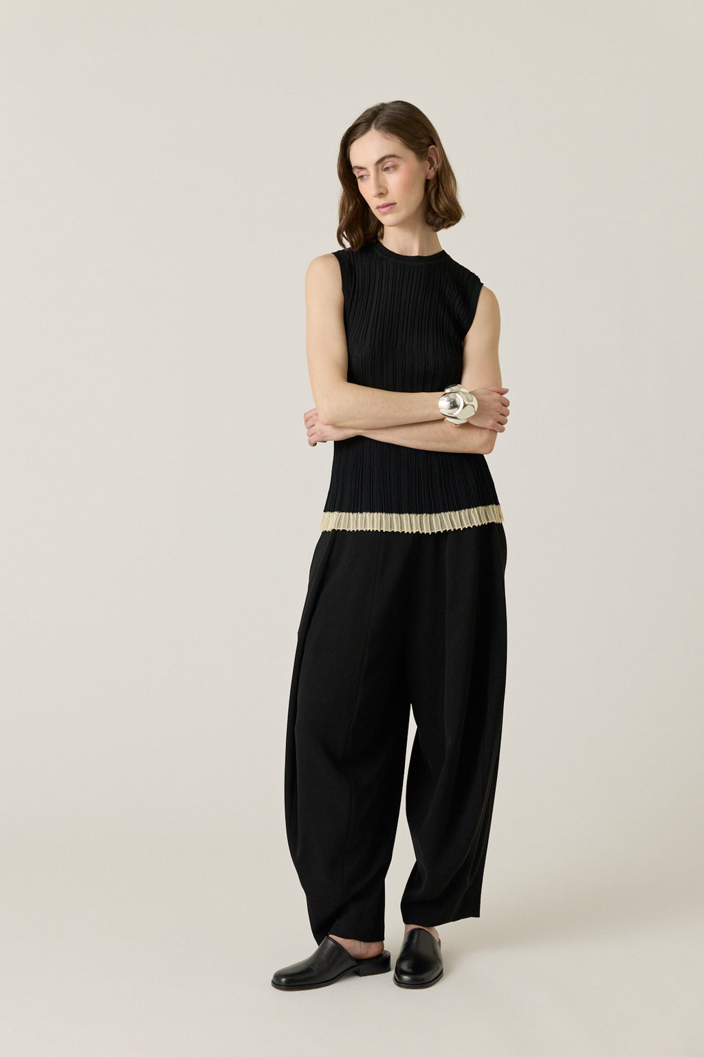 Flora Sleeveless Pullover
