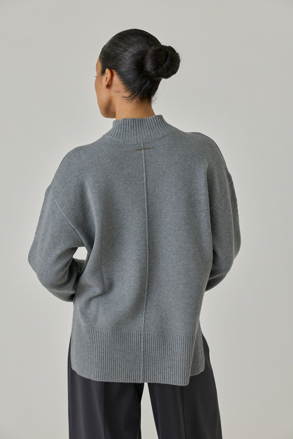 Cashmere Vertebrae Oversized Sweater
