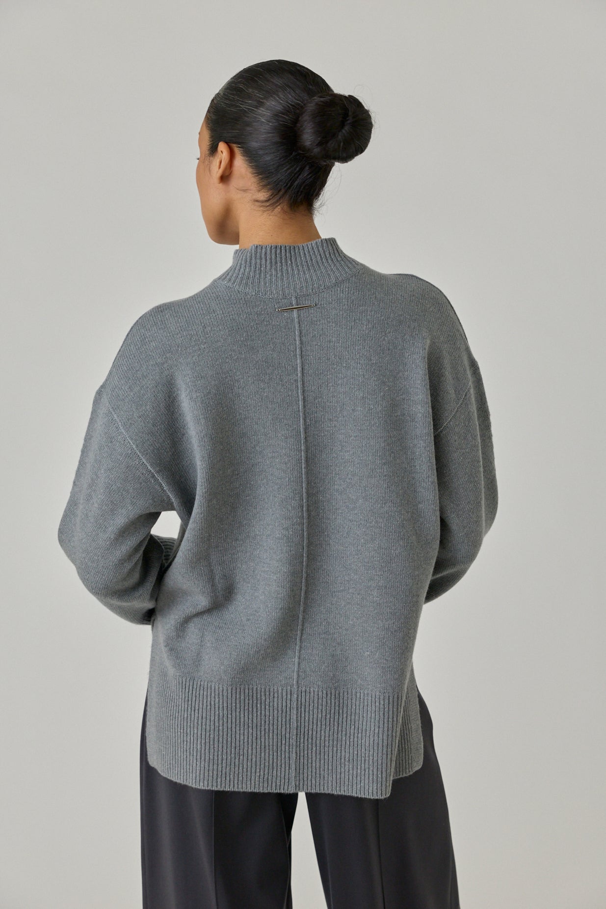 Cashmere Vertebrae Oversized Sweater