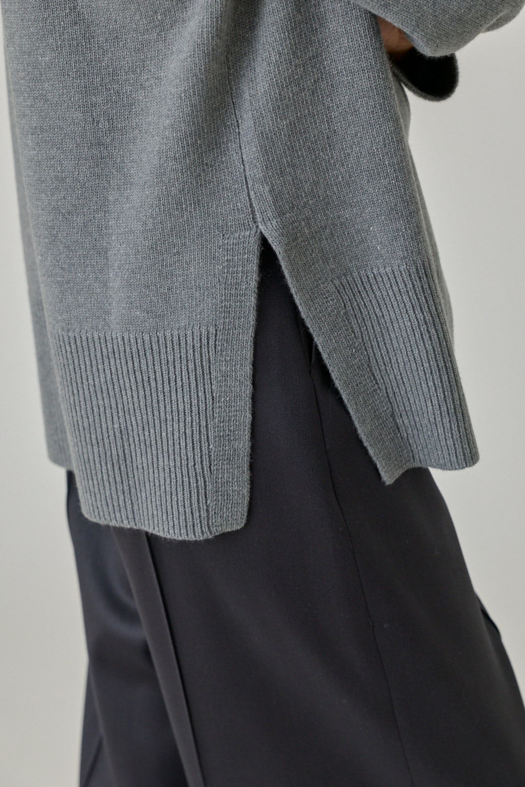 Cashmere Vertebrae Oversized Sweater