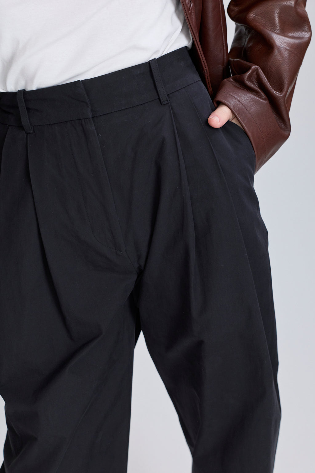 Sperro Double Pleat Pants