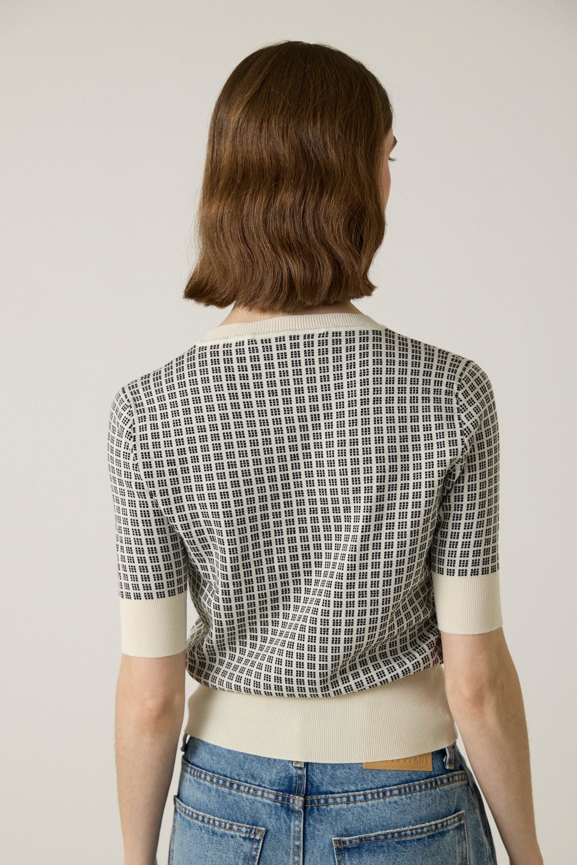 Short Sleeve Roundneck Sweater