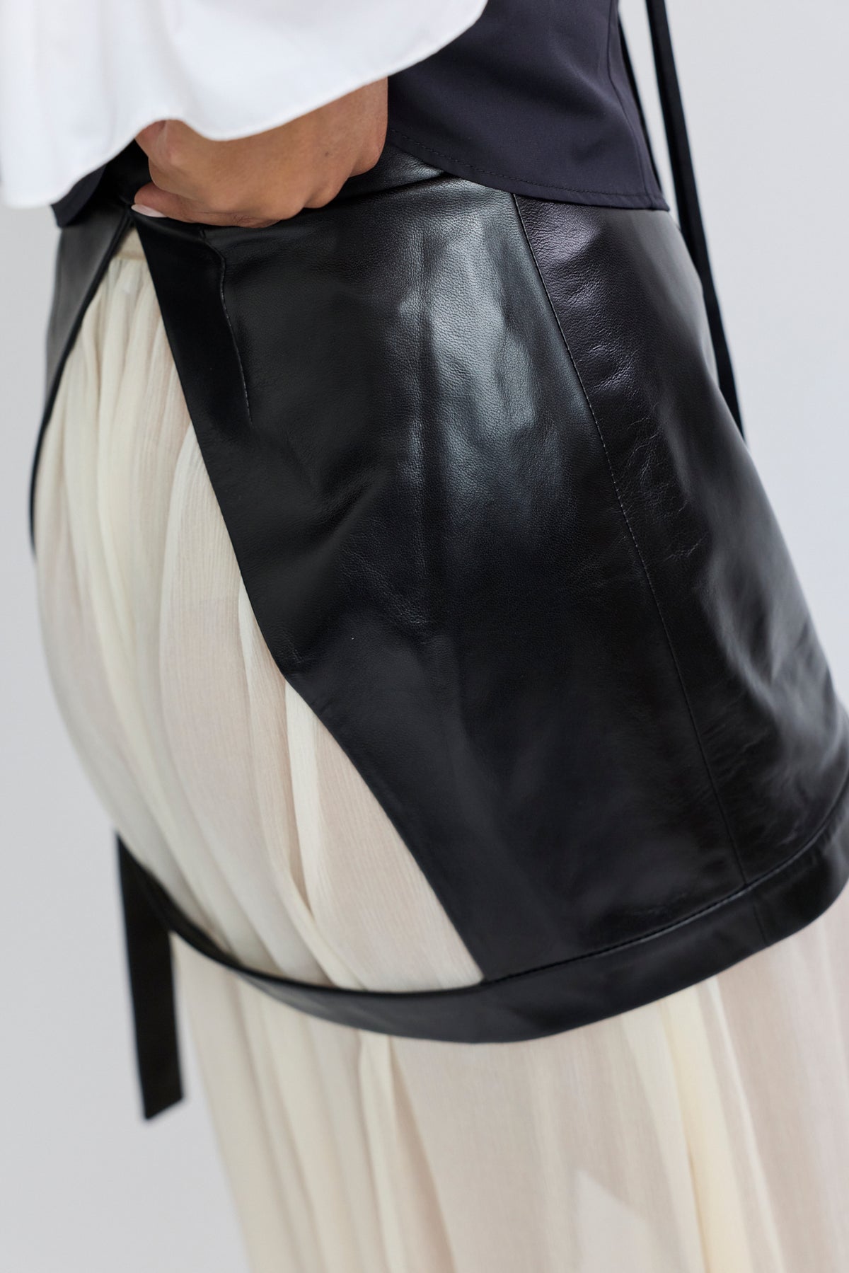 Foucault Skirt