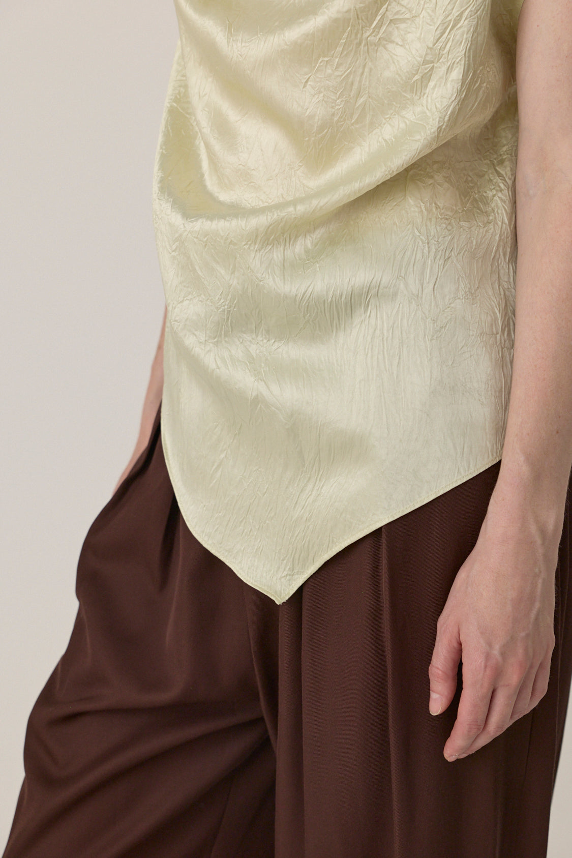 Twist Shoulder Top - Pistachio