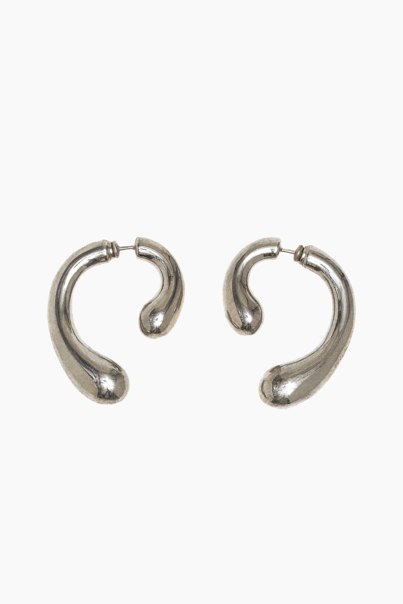 P Earrings Small - Silver
