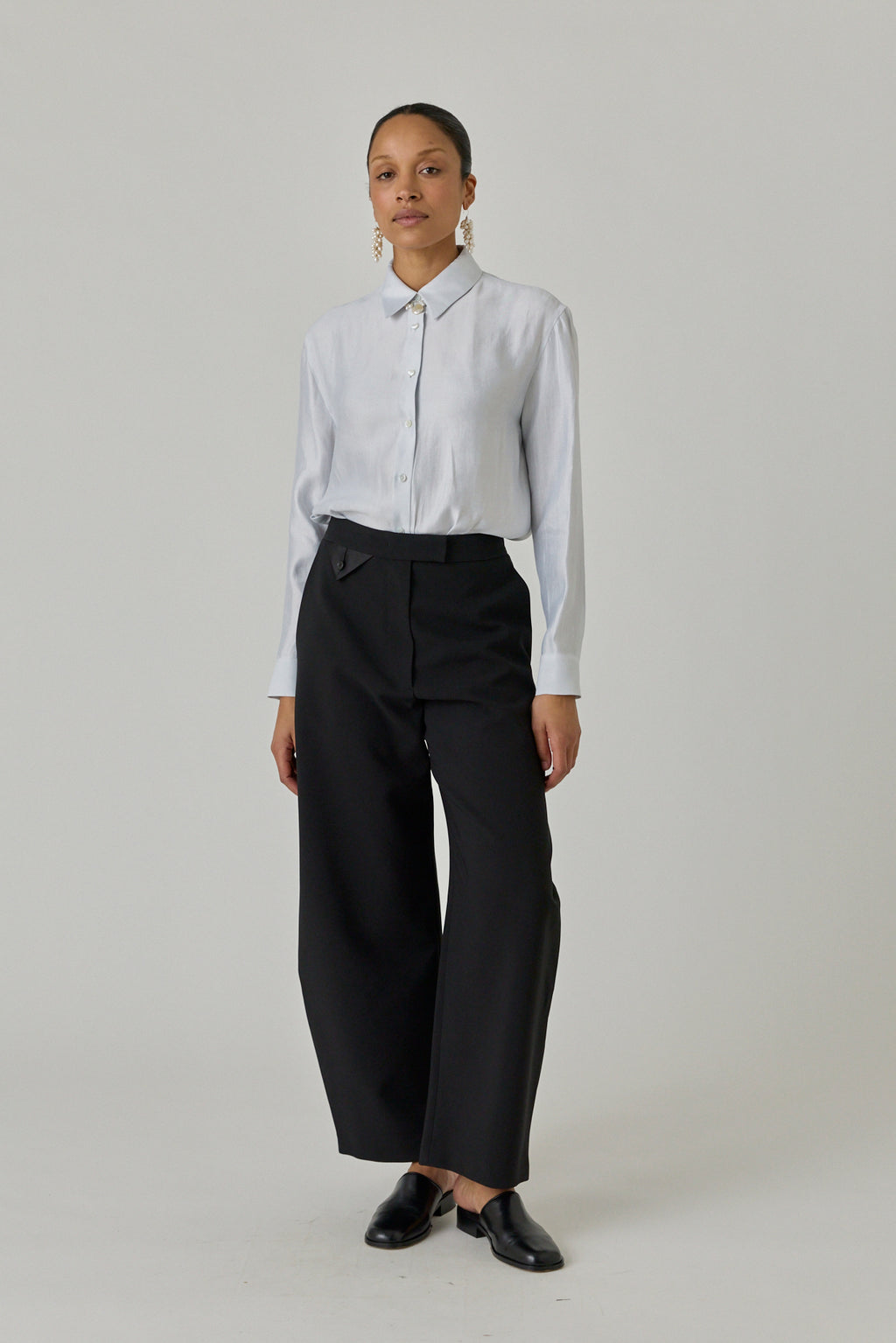 Curved Legs Crepe Pants