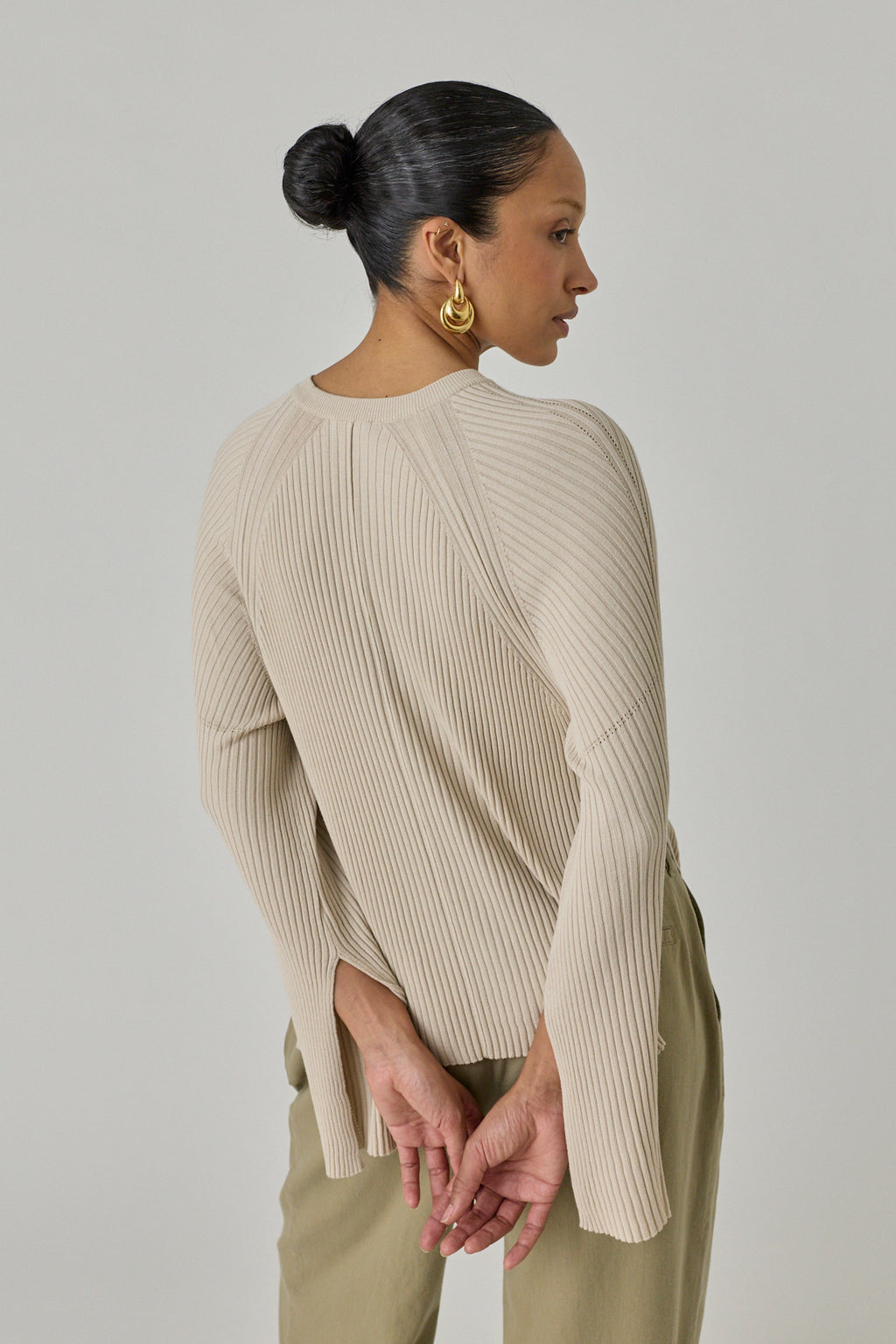 Slit Cuffs Ribbed Knit Top
