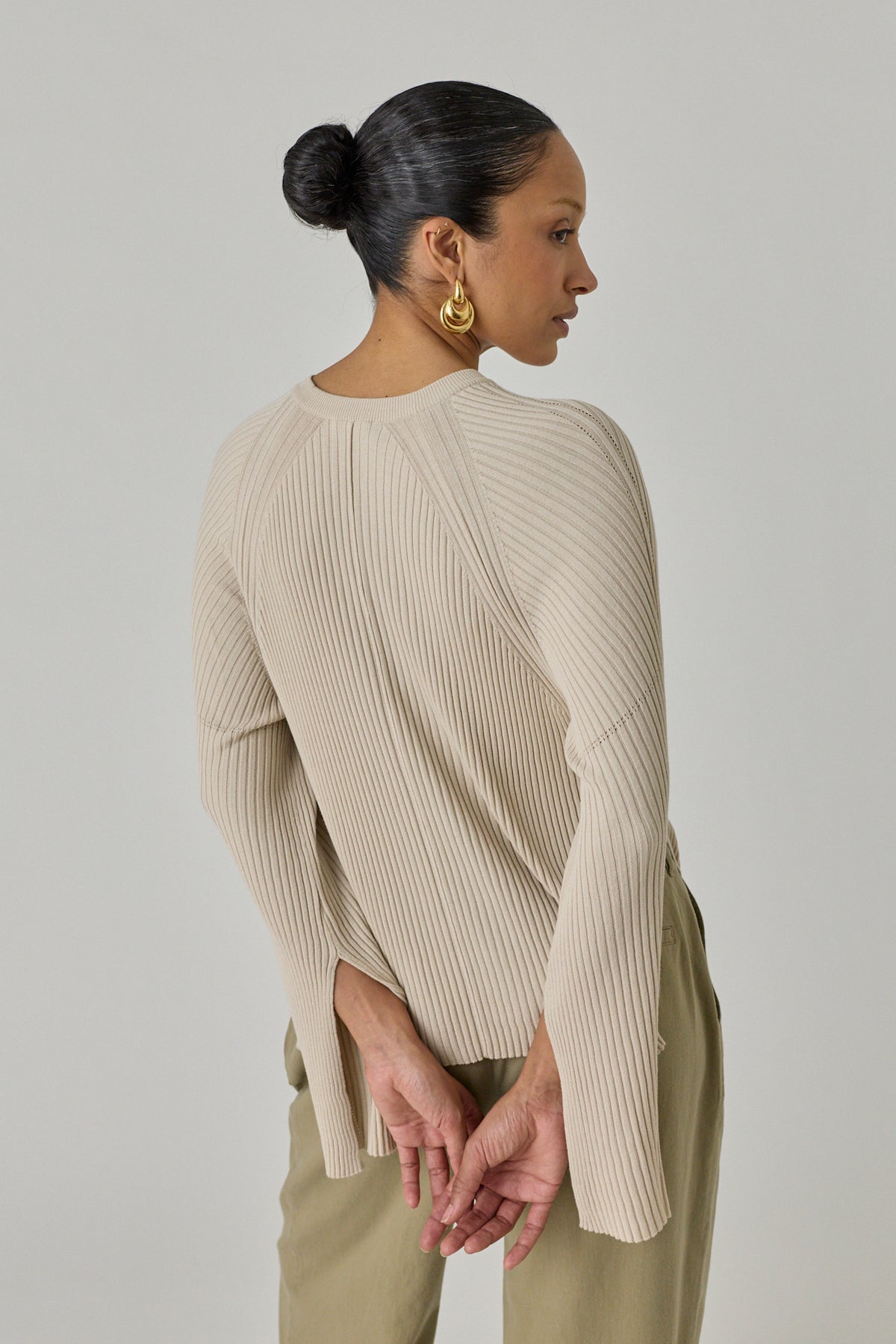 Slit Cuffs Ribbed Knit Top