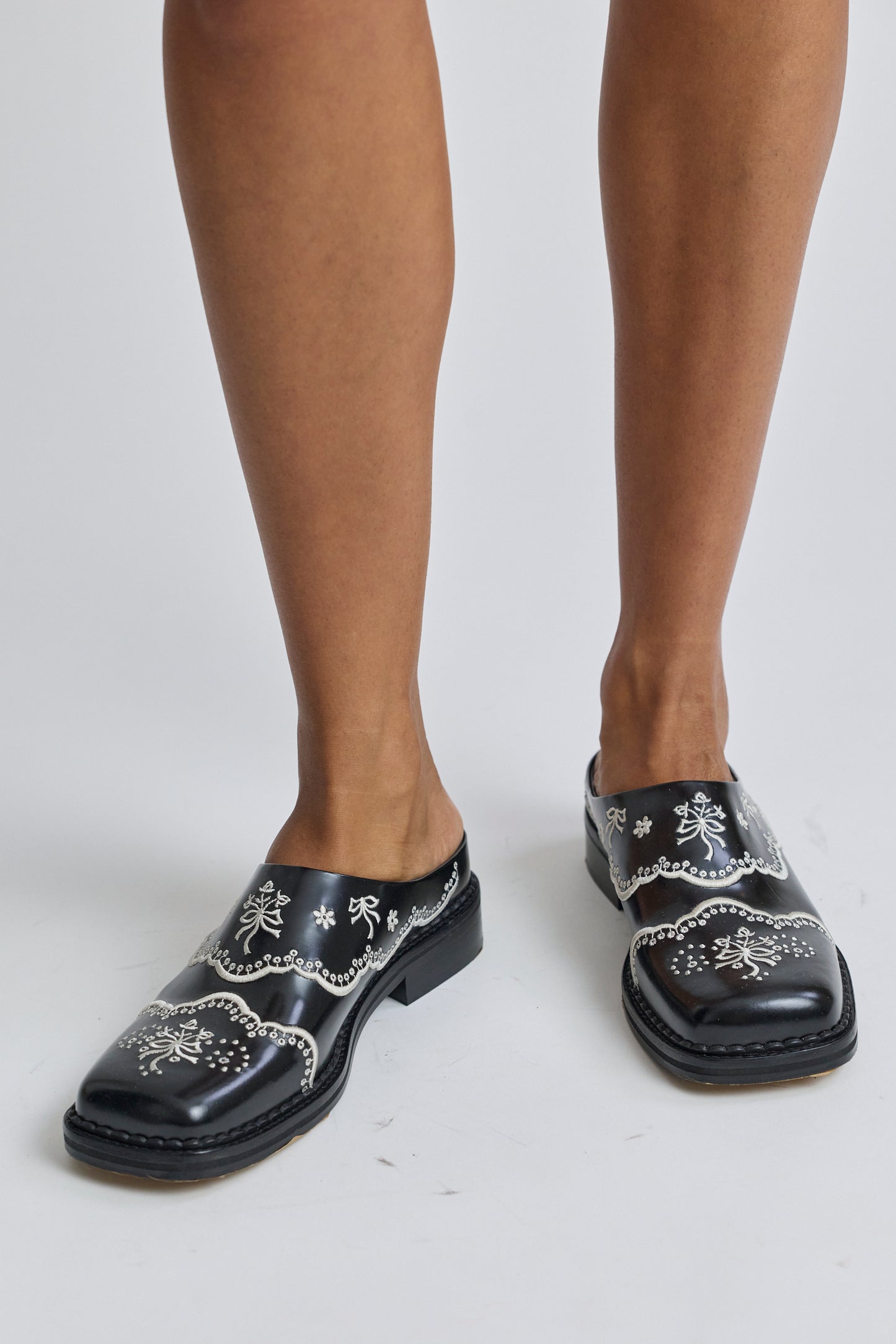 Floral Lace Mule