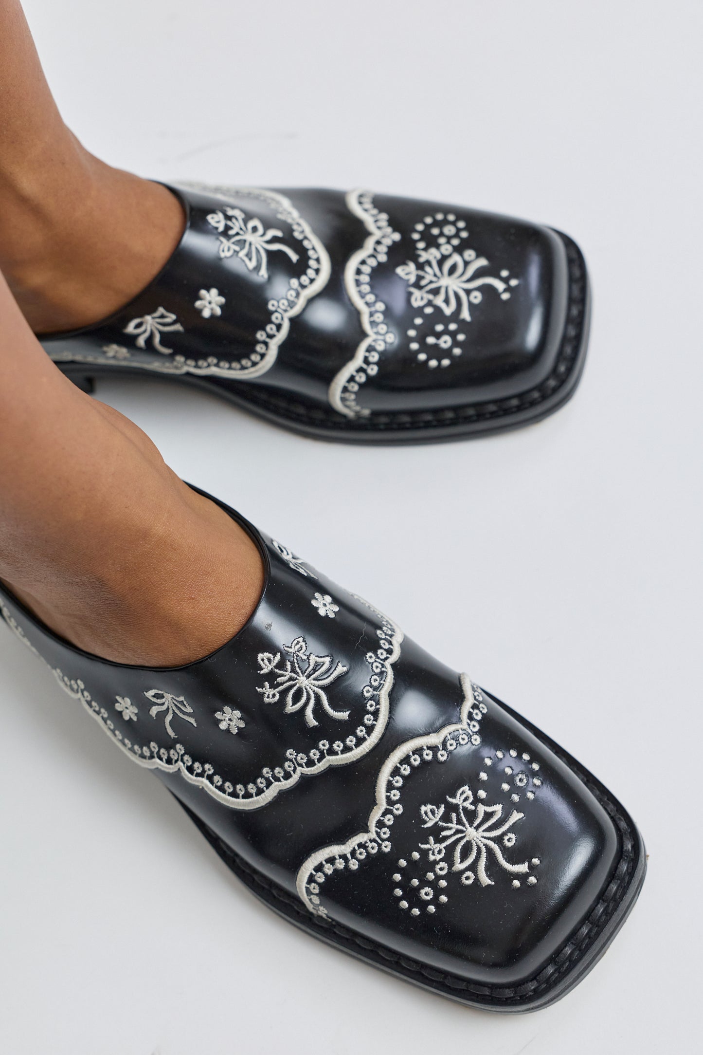 Floral Lace Mule