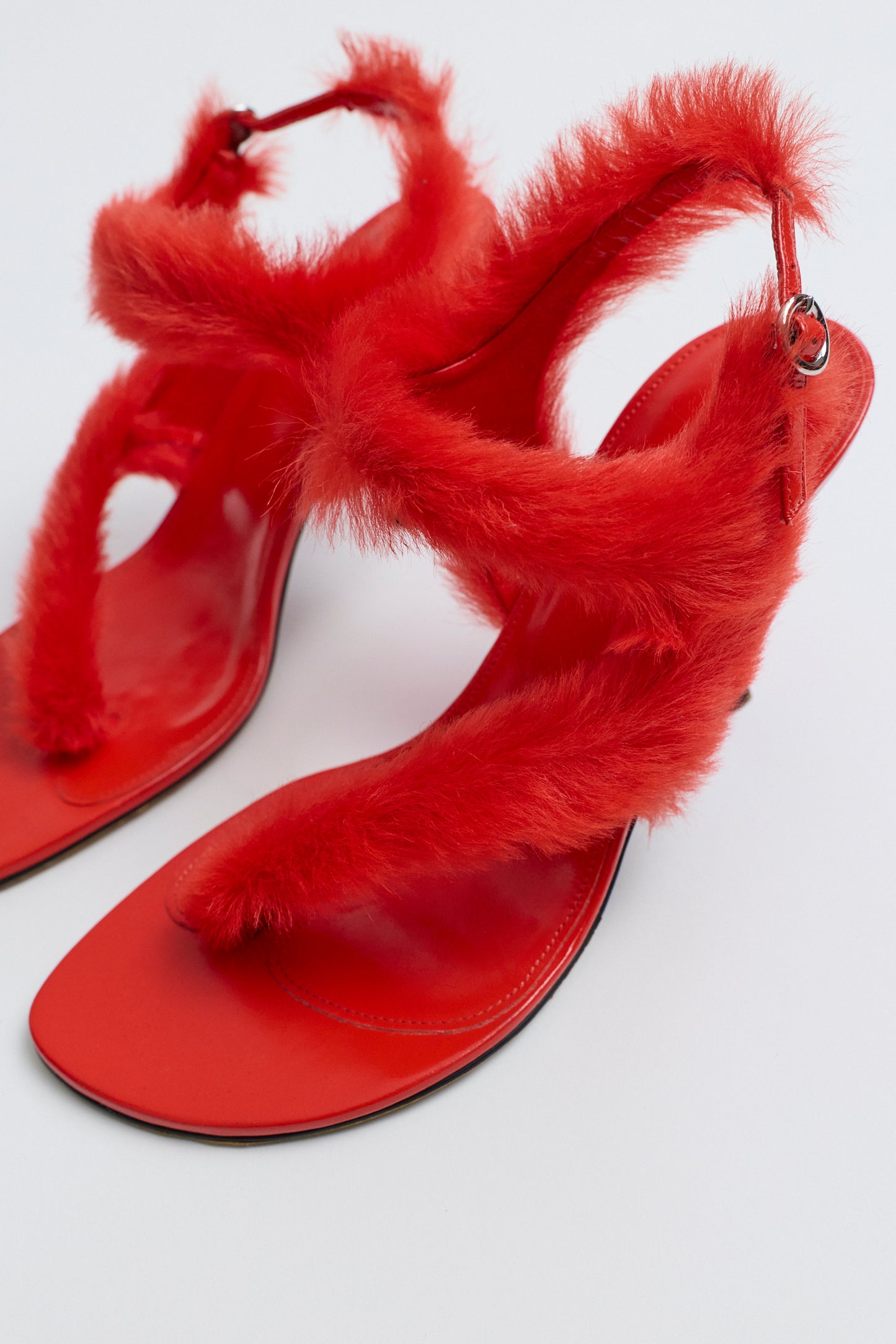 Tee 85 Thong Shearling Sandal