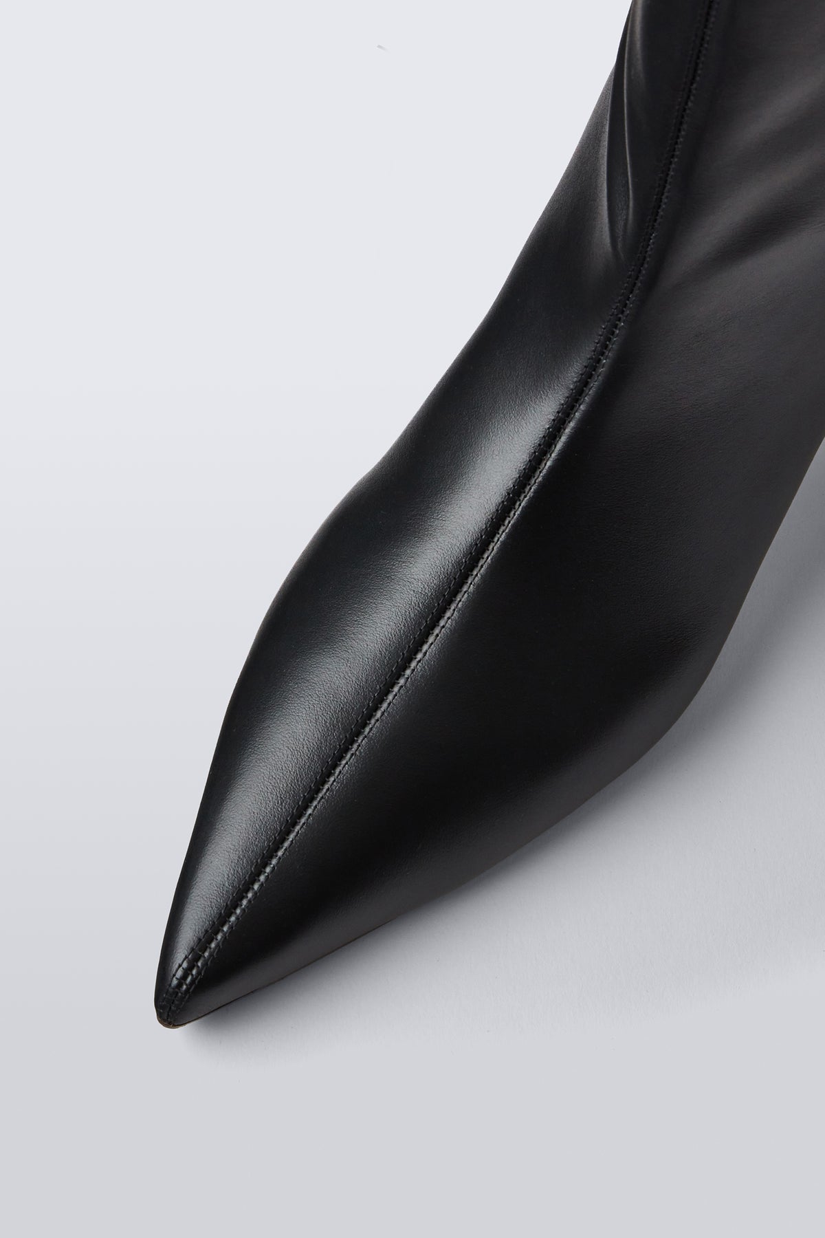 Tapek Boots - Black