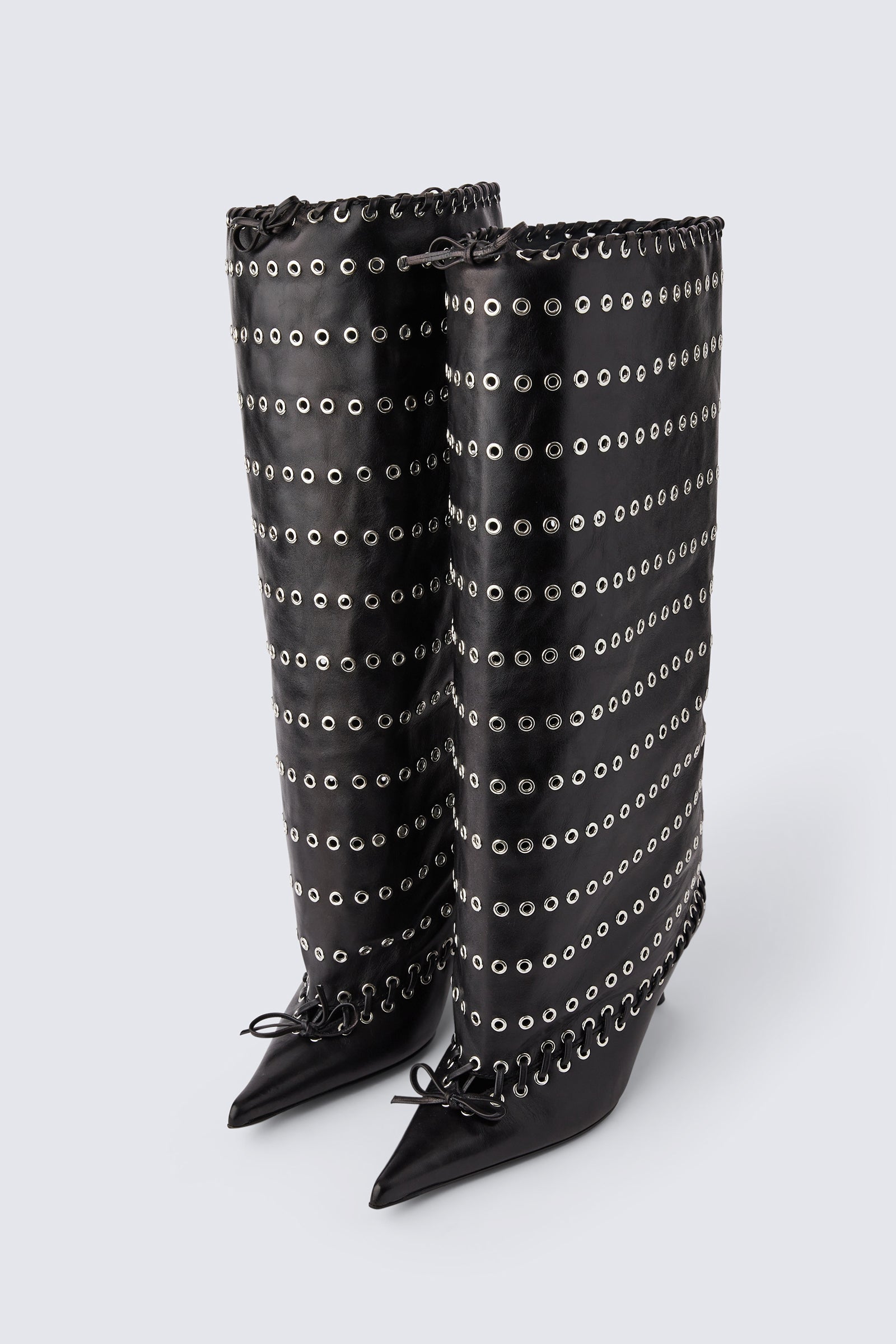 Soft Grommet Level Boots