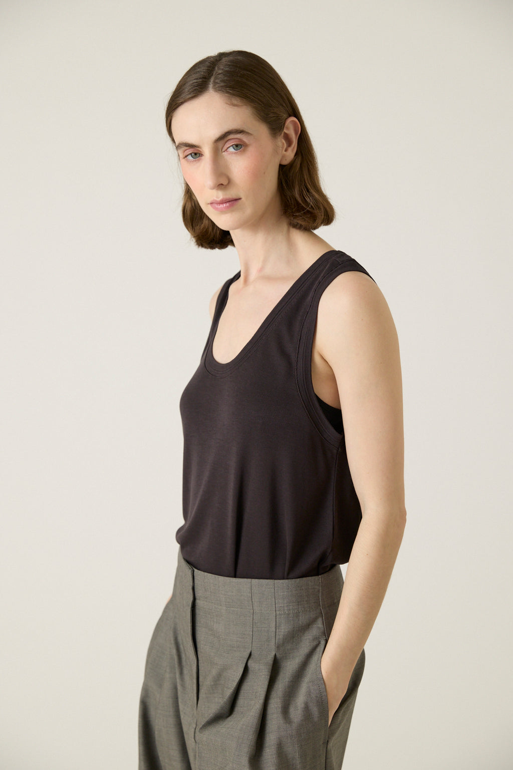 Votan Scoop Neck Vest - Black Grape