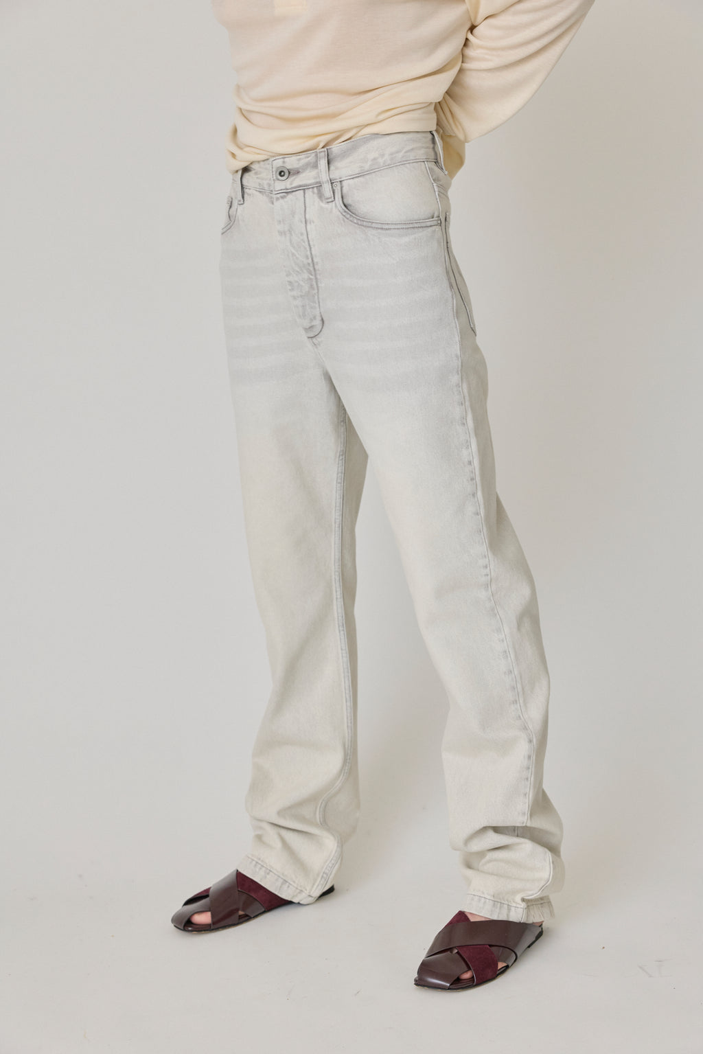 Square Pocket Jean - Pumice